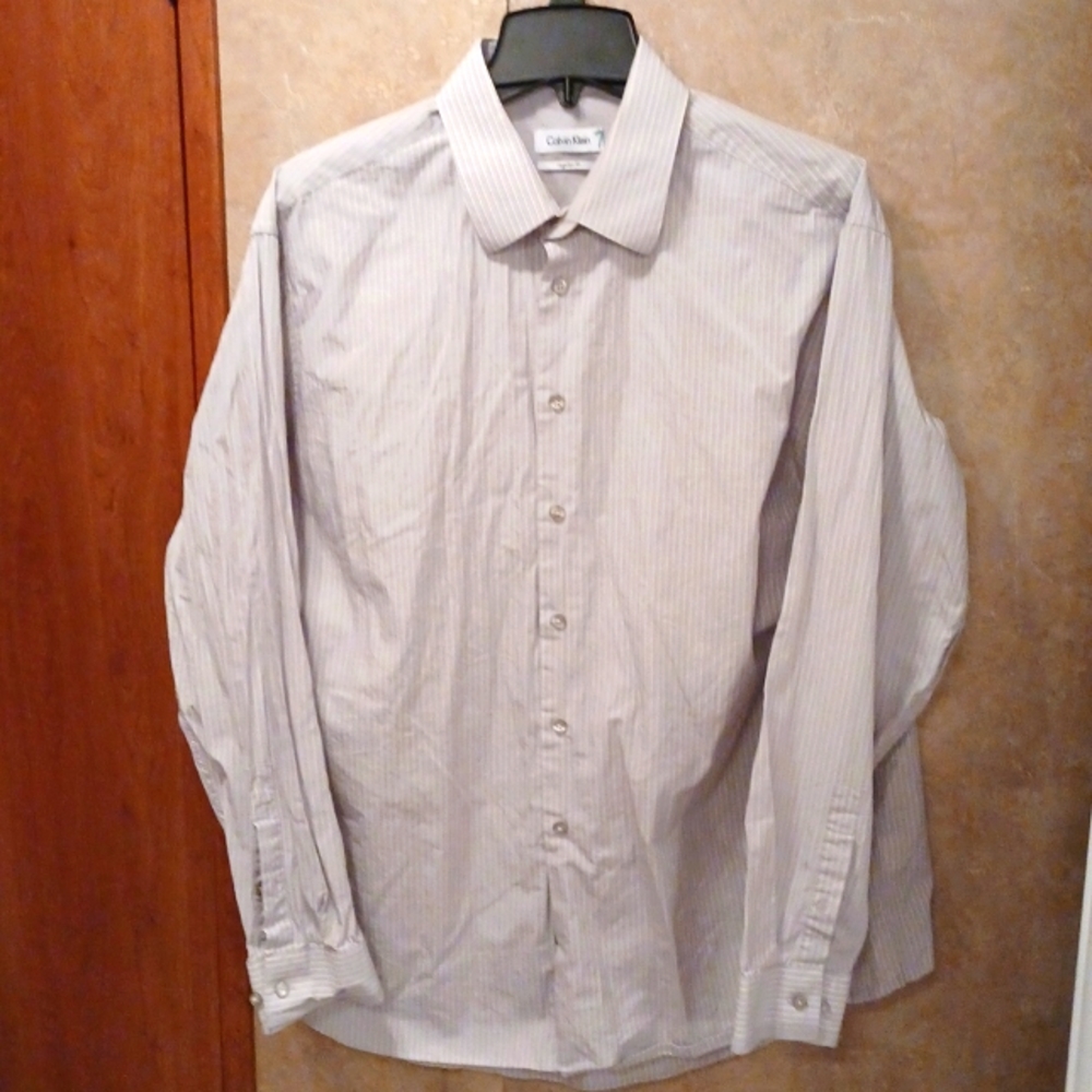 Calvin Klein men's dress shirt